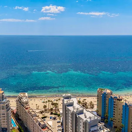 Topacio Ii - Beachfront, Sea View, Pool, Paid Parking Apartment Ifach
